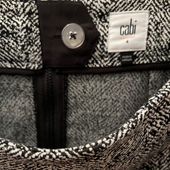 ✨NWOT✨ CAbi Agent Skirt - Sz 4 - Picture 8 of 10
